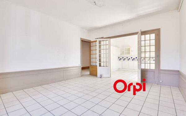 Appartement à vendre    4 pièces • 122,18 m2 Saint-Genis-Laval