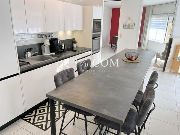 Appartement 4 pièce(s) 2 chambre(s) 93 m²