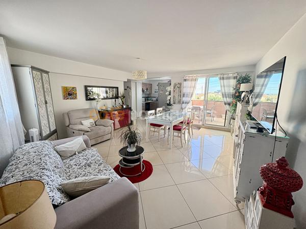 Vente
                Appartement61,49 m² - 3 Pièces -
                    NARBONNE (11100)