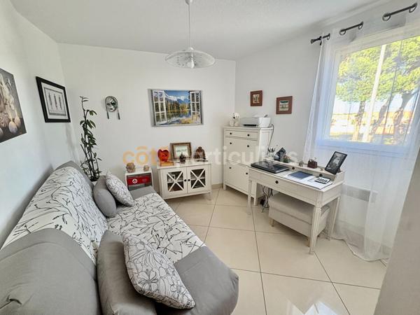 Vente
                Appartement61,49 m² - 3 Pièces -
                    NARBONNE (11100)