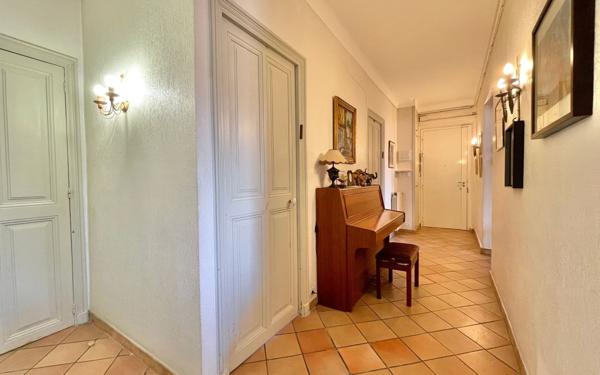 Appartement à vendre    5 pièces • 129,15 m2 Nice