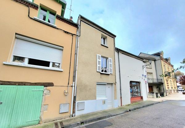 Cusset (03300) A VENDRE, A CUSSET, MAISON DE VILLE RESTAUREE, 80 M2 HABITABLES
