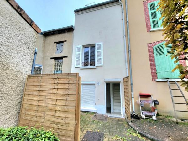 Cusset (03300) A VENDRE, A CUSSET, MAISON DE VILLE RESTAUREE, 80 M2 HABITABLES