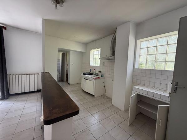 Maison en pierre 2 chambres à vendre