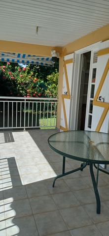 Goyave (97128) de terrain - Villa style créole en parfait état dans quartier calme sur la commune de GOYAVE