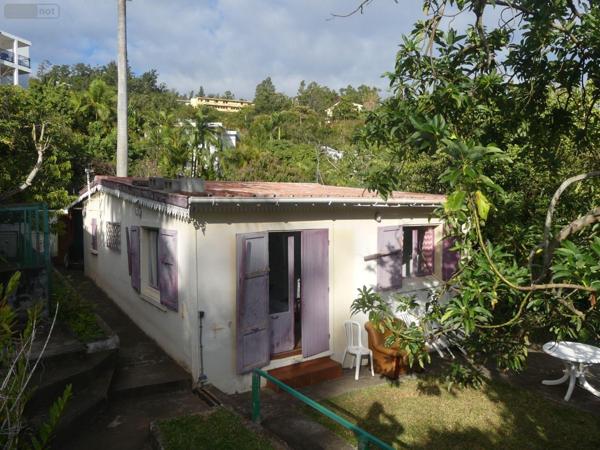 Maison à restaurer à vendre à La-Montagne à la Réunion (97417), ref : 97405/184