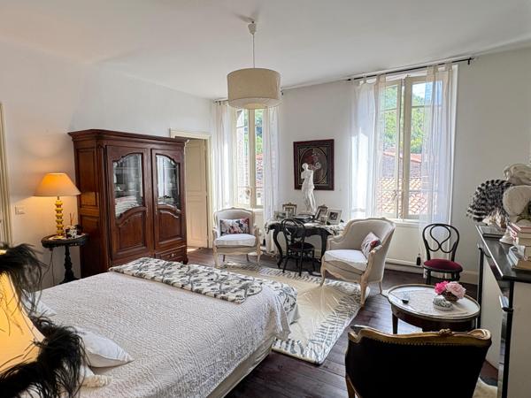 Mazamet Centre – Bel appartement lumineux de 101 m²