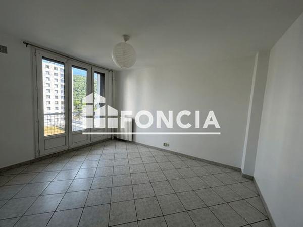 Location Appartement 2 pièces 40.19 m² - 5 ET 7 RUE GABRIEL DIDIER Echirolles 38130