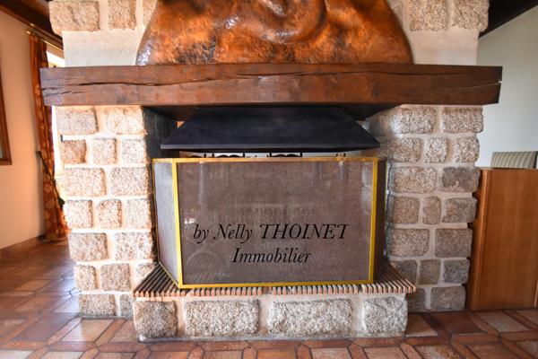 Dontreix (23700) Dépt.23. DONTREIX, ANCIEN CORPS DE FERME en pierre, 7 pièces, dépendances, terrain de 14 276 m2