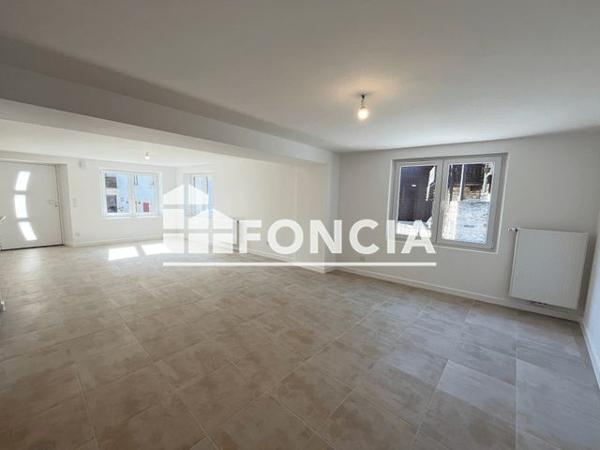 Location Maison 6 pièces 149.5 m² - 55 rue du Centre Excenevex 74140