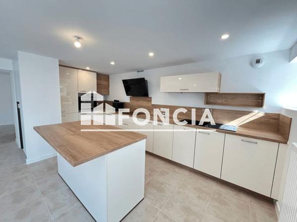 Location Maison 6 pièces 149.5 m² - 55 rue du Centre Excenevex 74140