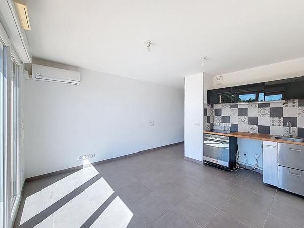 A louer  T2 de 36,14 m2 avec terrasse et box Residence neuve Marseille 12e