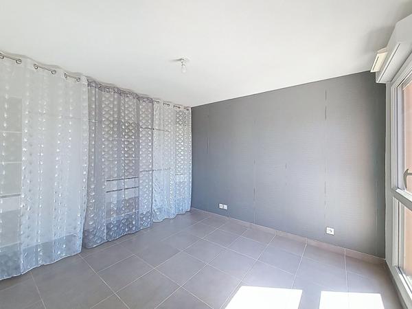 A louer  T2 de 36,14 m2 avec terrasse et box Residence neuve Marseille 12e