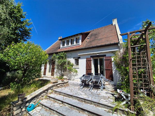 Maison d'architecte 6 pièces à vendre à Saint Avertin - Quartier résidentiel La Sagerie