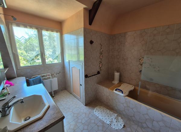 Maison d'architecte 6 pièces à vendre à Saint Avertin - Quartier résidentiel La Sagerie