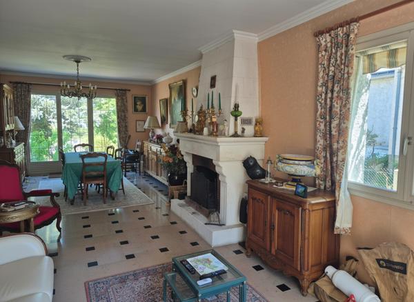Maison d'architecte 6 pièces à vendre à Saint Avertin - Quartier résidentiel La Sagerie