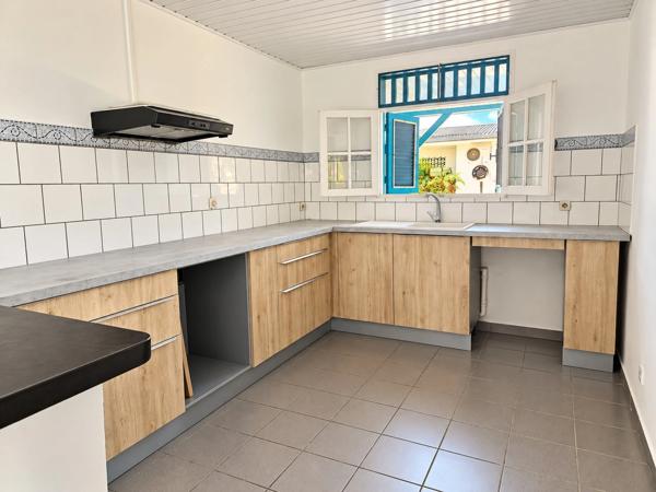 Maison à vendre 6 pièces  ()