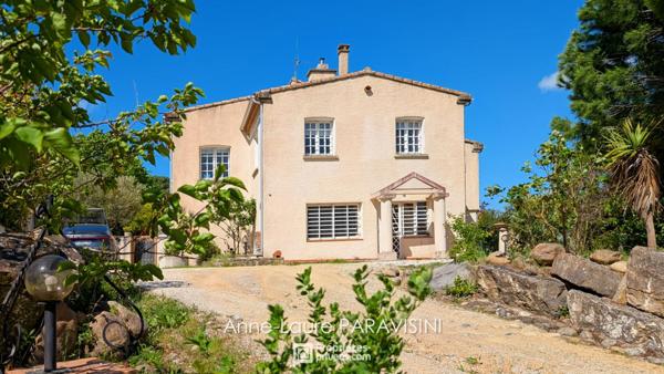 Palaja, Vaste propriété avec espace bien être aux portes de Carcassonne