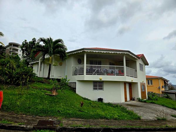 Maison Ducos 6 pièce(s) 174 m2