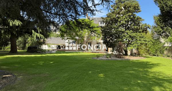 À vendre Maison 11 pièces 331.02 m² - Le Mans 72000