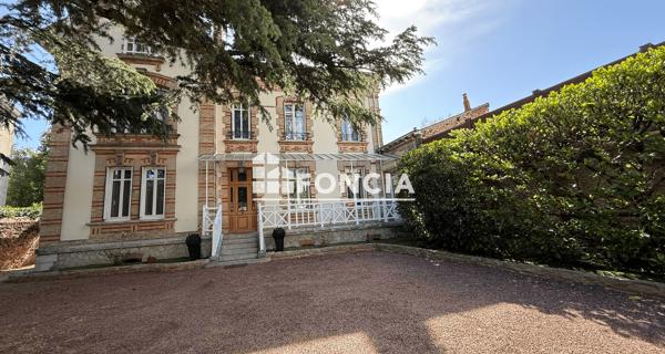 À vendre Maison 11 pièces 331.02 m² - Le Mans 72000