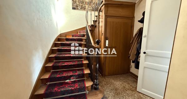 À vendre Maison 11 pièces 331.02 m² - Le Mans 72000