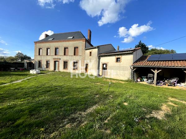 Maison Le May Sur Evre 16 pièce(s) 250 m2