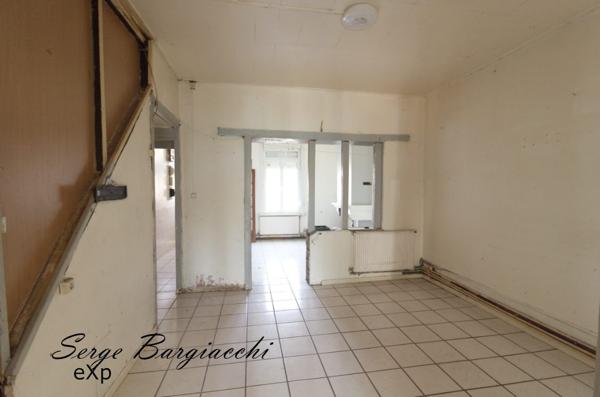 GROS POTENTIEL – 110 m² – 4 chambres – jardin + garage possible