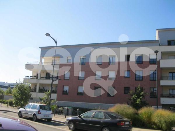 Location 3 Pieces 65 60200 Compiegne 43 0617 01 0029