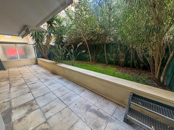 A VENDRE - 3 PIECES - NICE LIBERATION