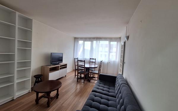 Appartement à louer    3 pièces • 52 m2 Drancy