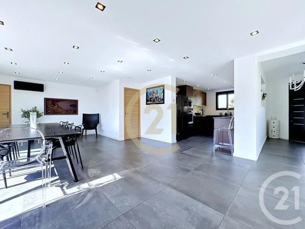 Maison à vendre  5 pièces - 181,59 m 2   ISTRES  - 13