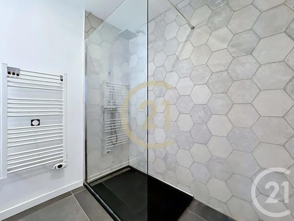 Maison à vendre  5 pièces - 181,59 m 2   ISTRES  - 13