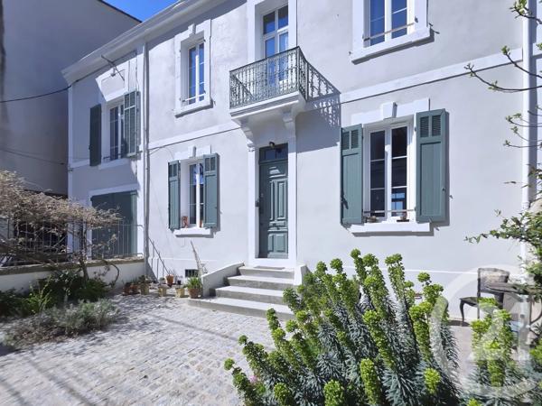 Maison à vendre  5 pièces - 181,59 m 2   ISTRES  - 13