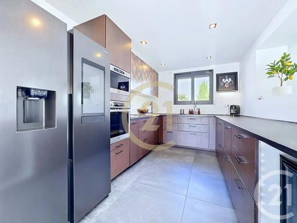 Maison à vendre  5 pièces - 181,59 m 2   ISTRES  - 13