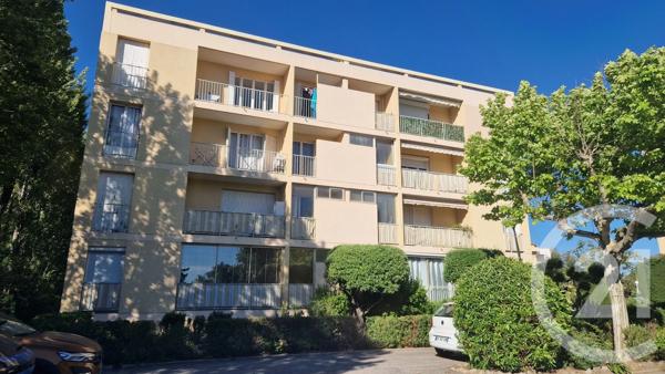 Appartement T4 à vendre  71 pièces - 71 m 2   FREJUS  - 83