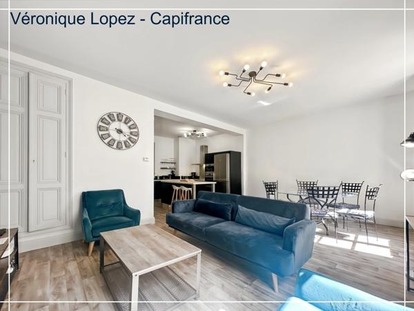 Agen, quartier des Jacobins / Mairie, maison de ville entièrement rénovée en 2020 de 112 m² habitables avec 4 chambres.