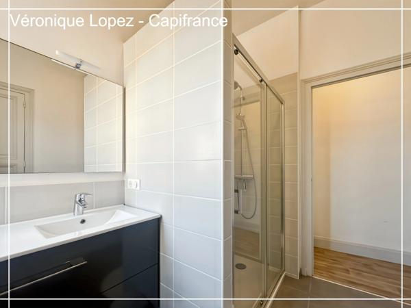 Agen, quartier des Jacobins / Mairie, maison de ville entièrement rénovée en 2020 de 112 m² habitables avec 4 chambres.