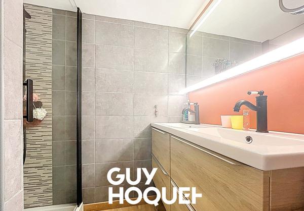 Maison de ville 3 chambres + Terrasse - 71570 LA CHAPELLE DE GUINCHAY