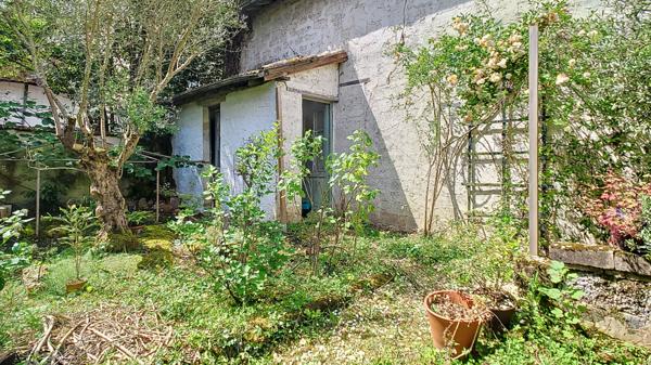 A vendre Maison à Nérac 7 pièces, 4 chambres avec jardin et sous sol