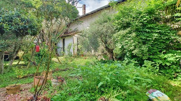 A vendre Maison à Nérac 7 pièces, 4 chambres avec jardin et sous sol
