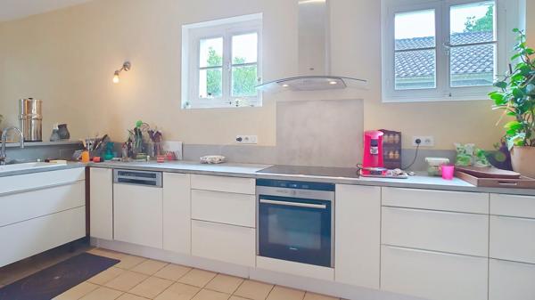 A vendre Maison à Nérac 7 pièces, 4 chambres avec jardin et sous sol