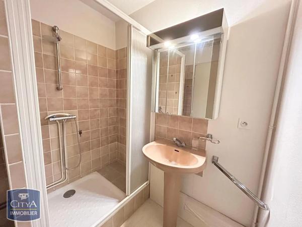 Appartement à louer 2 pièces 52.06m² Le Mans (72000)