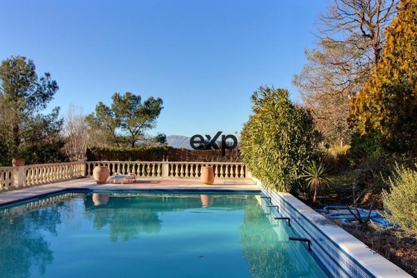 Villa - Proche Saint-Maximin-la-Sainte-Baume