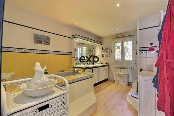 Villa - Proche Saint-Maximin-la-Sainte-Baume