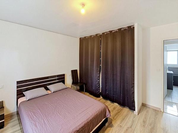PORT-LOUIS : Maison de plain-pied avec 3 chambres et garage