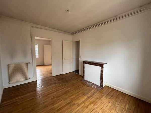 APPARTEMENT TYPE 3 NON MEUBLE - SECTEUR BARBATRE