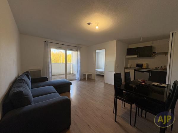 Appartement à louer Merignac : 2 pièces, 42m² avec 1 chambre(s) à 820€ - AJP Immobilier Bordeaux Saint-Augustin