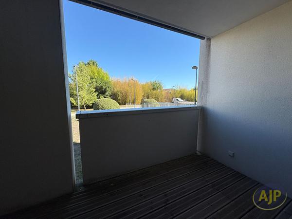 Appartement à louer Merignac : 2 pièces, 42m² avec 1 chambre(s) à 820€ - AJP Immobilier Bordeaux Saint-Augustin