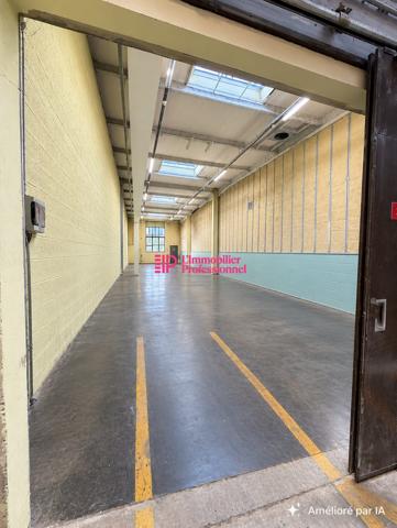 Entrepôt à louer, 202 m² - Lanester 56600